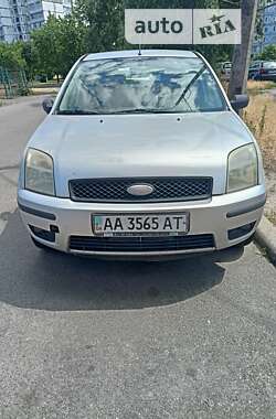 Хетчбек Ford Fusion 2005 в Києві