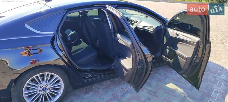 Седан Ford Fusion 2016 в Харькове