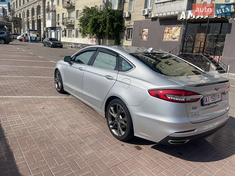 Седан Ford Fusion 2019 в Києві