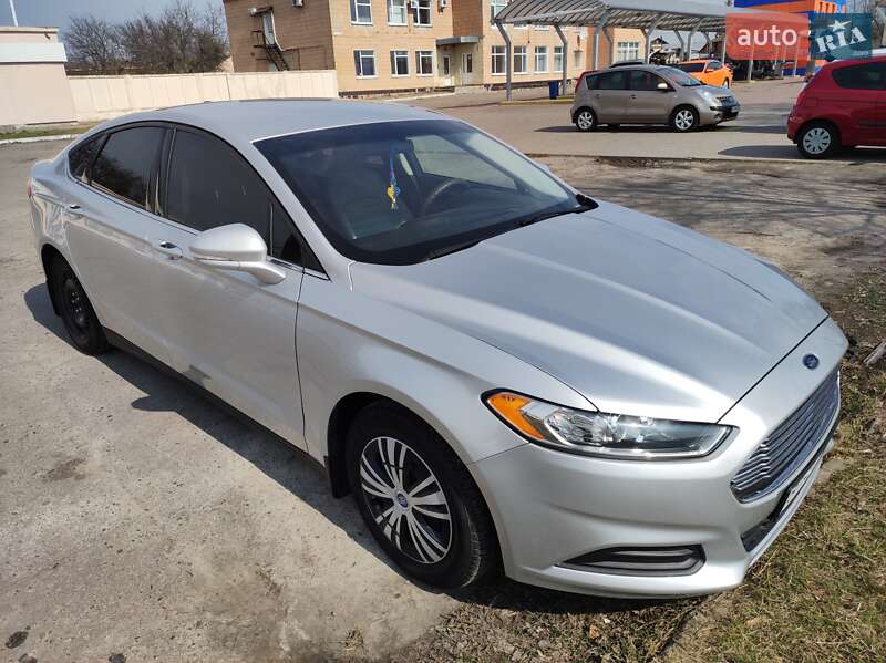 Седан Ford Fusion 2015 в Полтаве