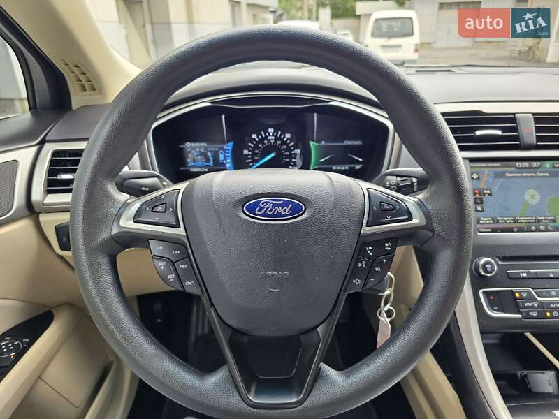 Седан Ford Fusion 2015 в Одессе