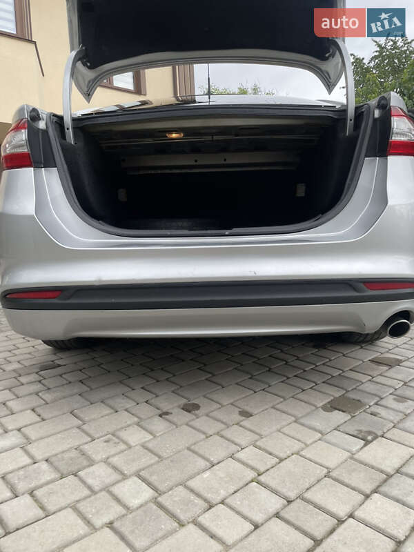 Седан Ford Fusion 2015 в Вінниці