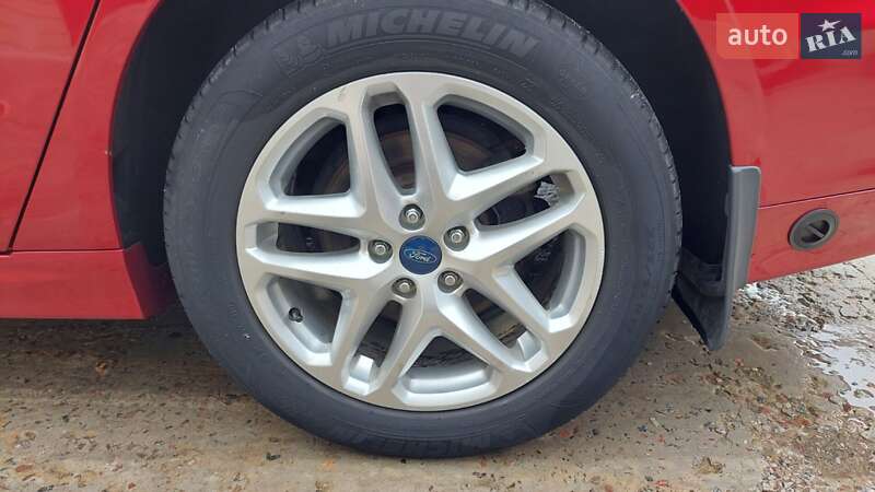 Седан Ford Fusion 2012 в Сумах