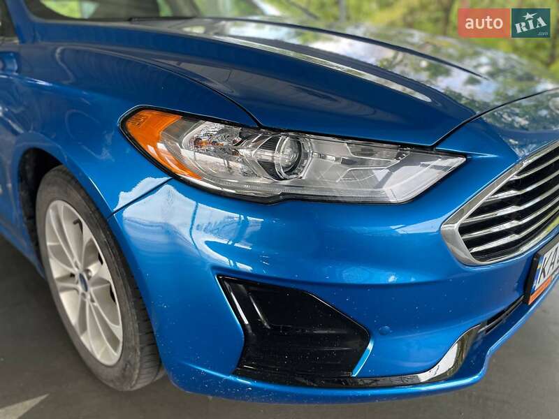Седан Ford Fusion 2019 в Брусилові