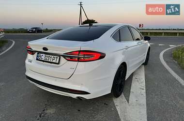 Седан Ford Fusion 2017 в Львові