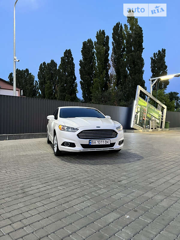 Седан Ford Fusion 2013 в Кропивницькому