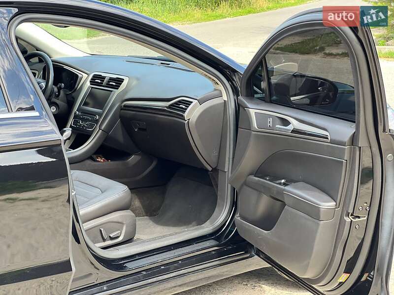 Седан Ford Fusion 2015 в Киеве