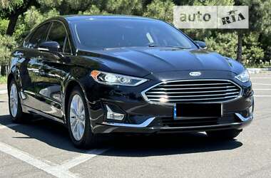 Седан Ford Fusion 2019 в Одессе