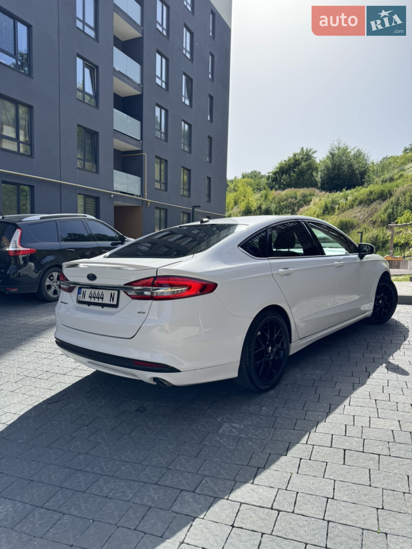 2016 Ford Fusion - мініатюра 12
