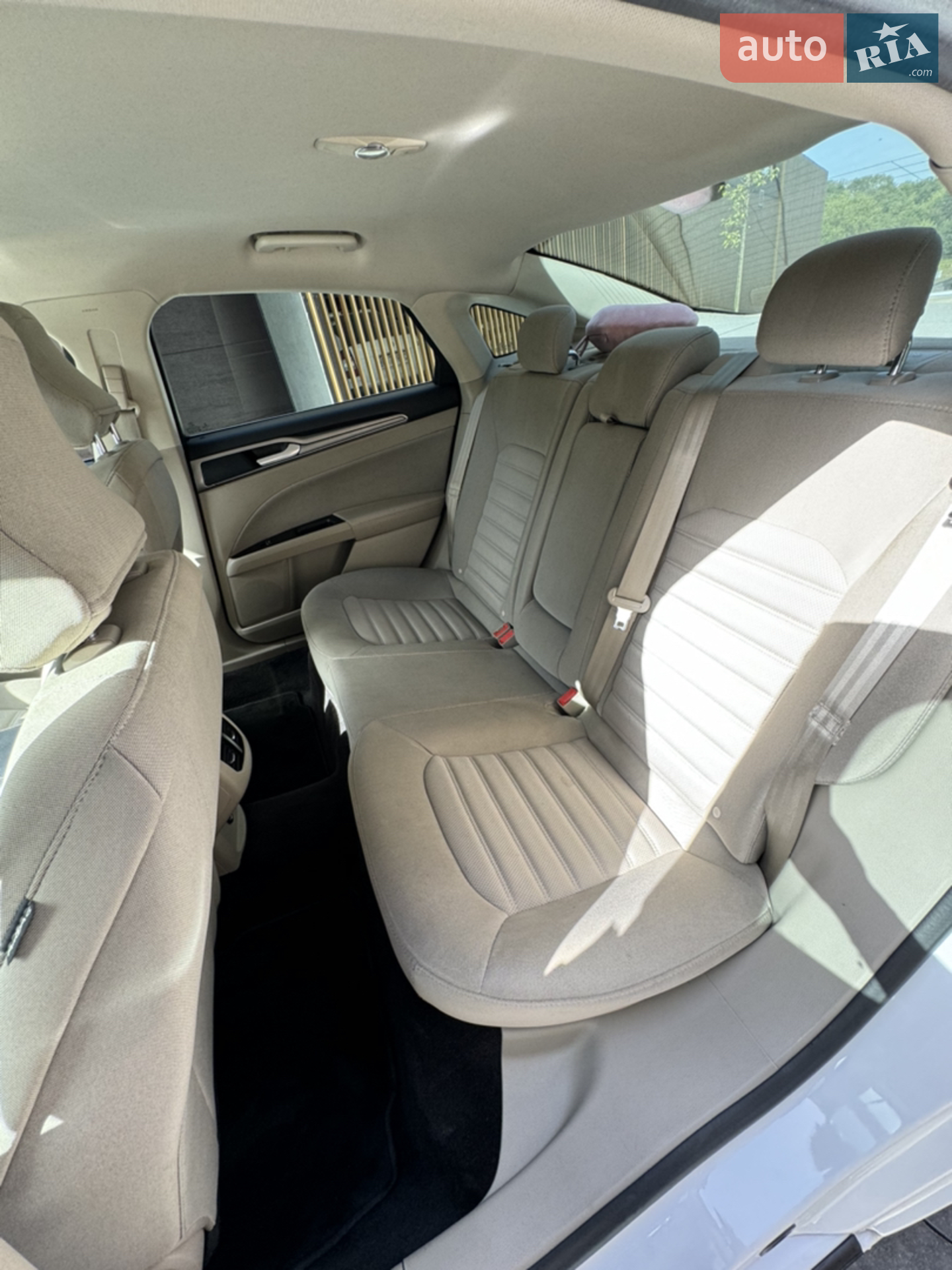 2016 Ford Fusion - мініатюра 28