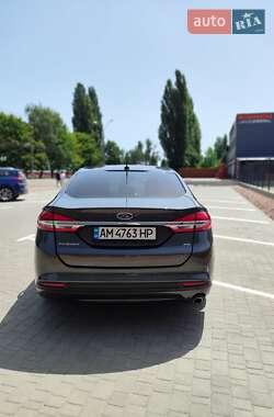 Седан Ford Fusion 2017 в 
