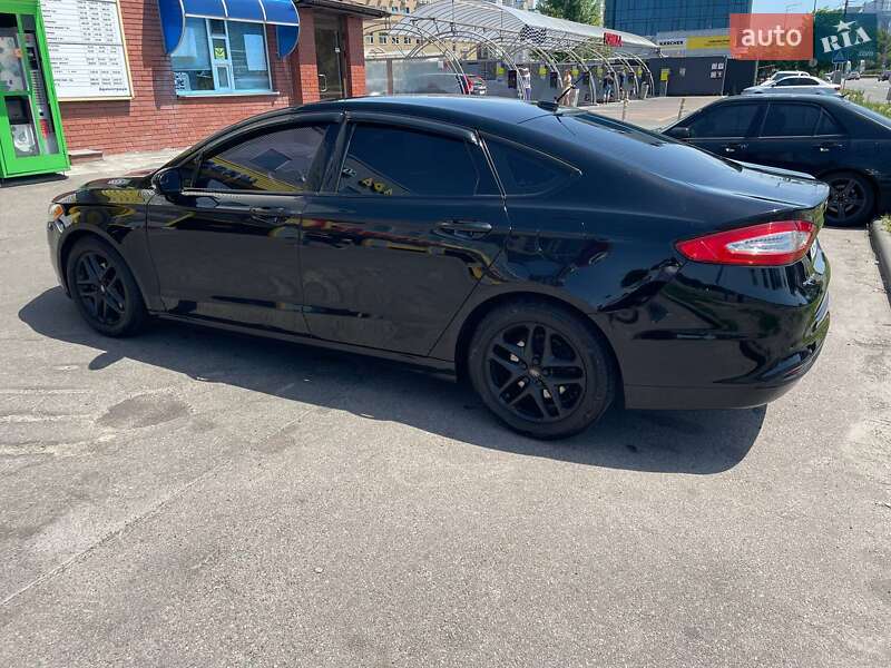 Седан Ford Fusion 2016 в Киеве