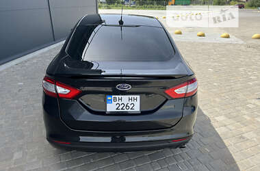 Седан Ford Fusion 2014 в Одесі