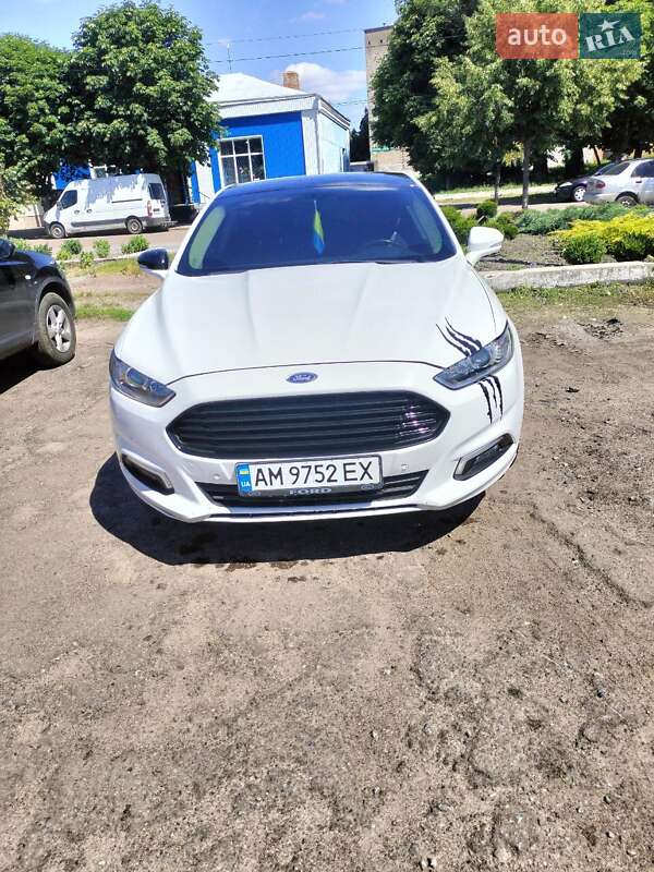 Седан Ford Fusion 2014 в Чуднові