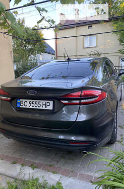 Седан Ford Fusion 2017 в 