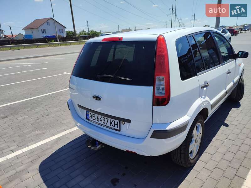 Хэтчбек Ford Fusion 2008 в Виннице