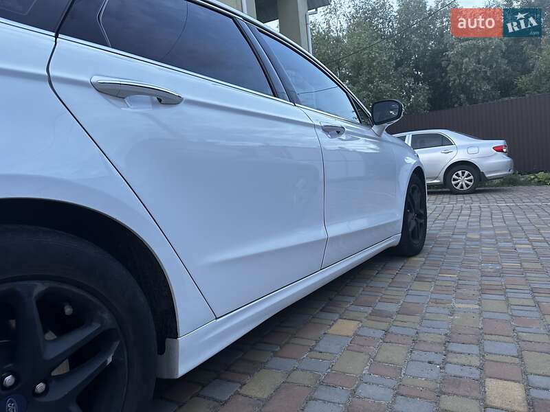 Седан Ford Fusion 2018 в Софиевской Борщаговке
