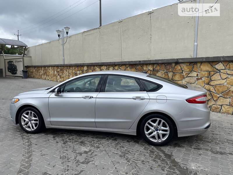 Седан Ford Fusion 2013 в Могилів-Подільському