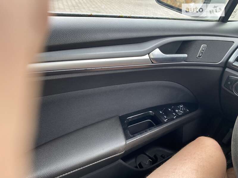 Седан Ford Fusion 2013 в Могилів-Подільському