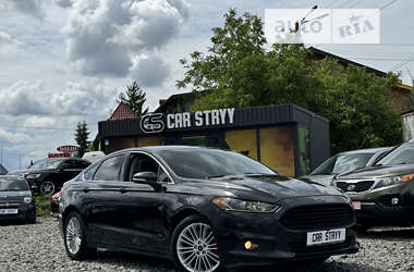 Седан Ford Fusion 2014 в Стрию