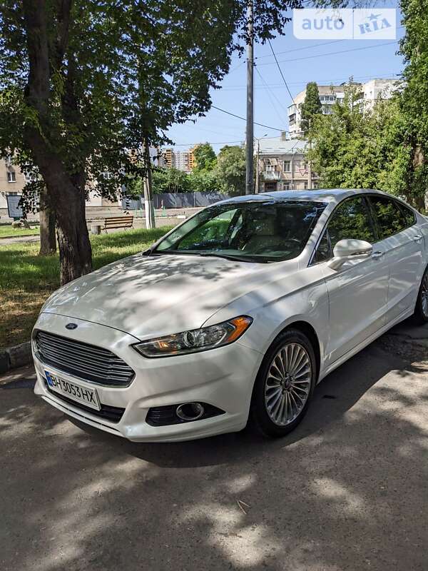 Седан Ford Fusion 2014 в Одесі