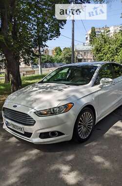 Седан Ford Fusion 2014 в Одесі