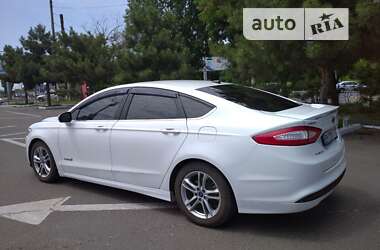 Седан Ford Fusion 2014 в Одесі