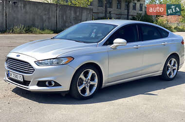 Седан Ford Fusion 2015 в Сарнах