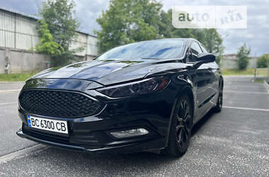 Седан Ford Fusion 2018 в Львові