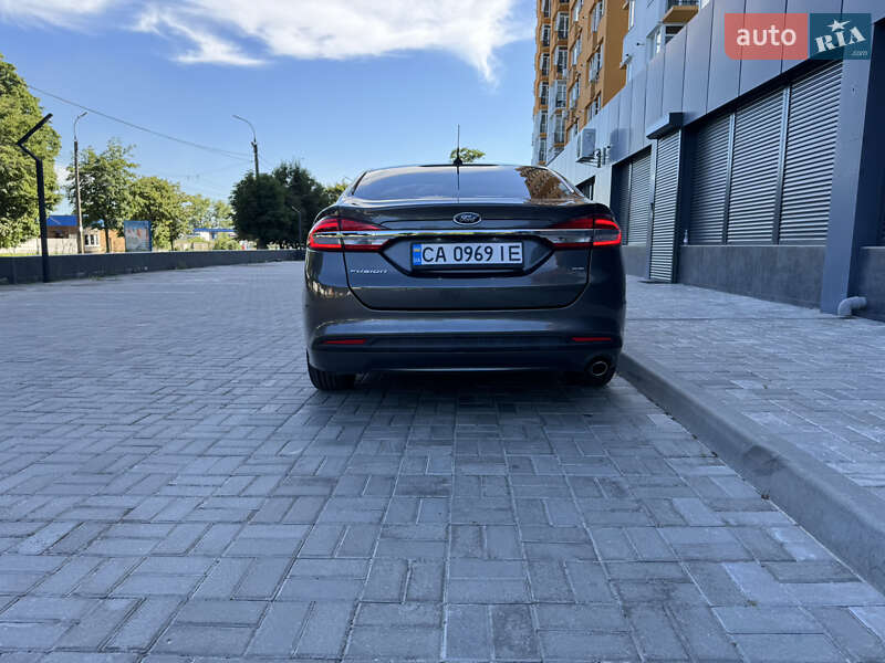 Седан Ford Fusion 2016 в Черкассах