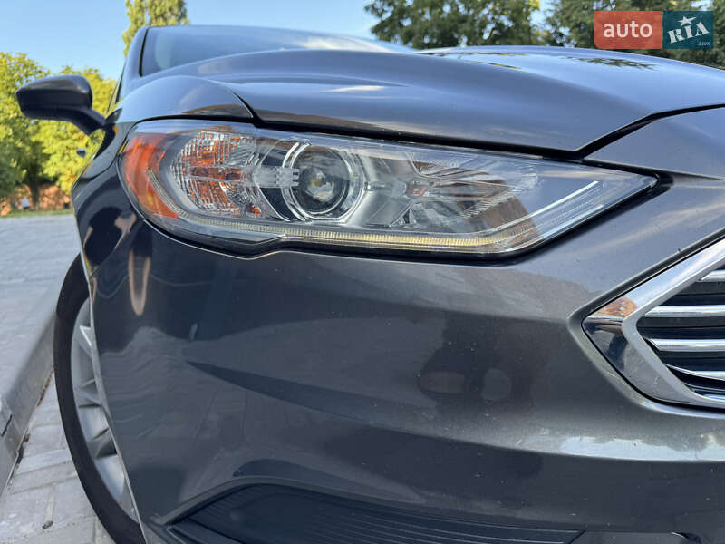 Седан Ford Fusion 2016 в Черкассах