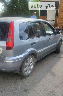 Хетчбек Ford Fusion 2004 в Івано-Франківську