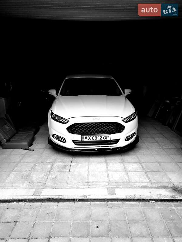 Ford Fusion 2015