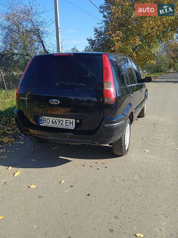 Хетчбек Ford Fusion 2002 в Горохові
