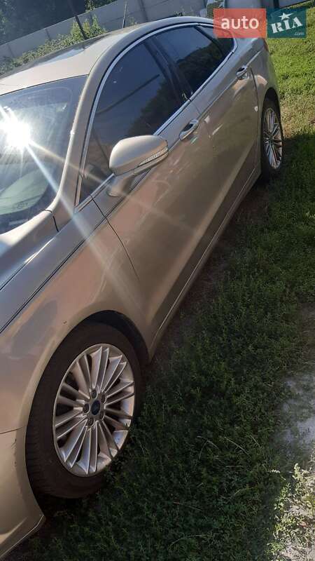 Седан Ford Fusion 2014 в Виннице