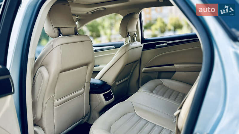 Седан Ford Fusion 2014 в Киеве