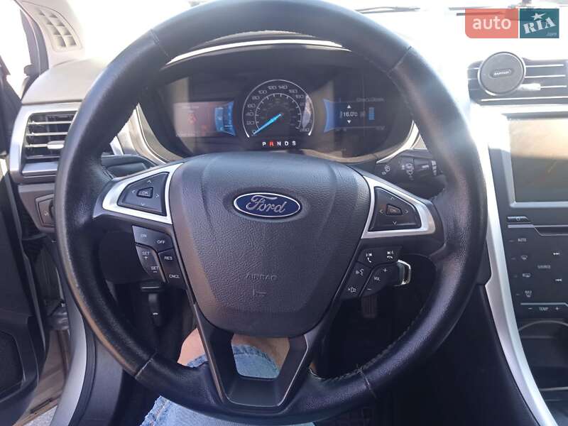 Седан Ford Fusion 2014 в Харькове