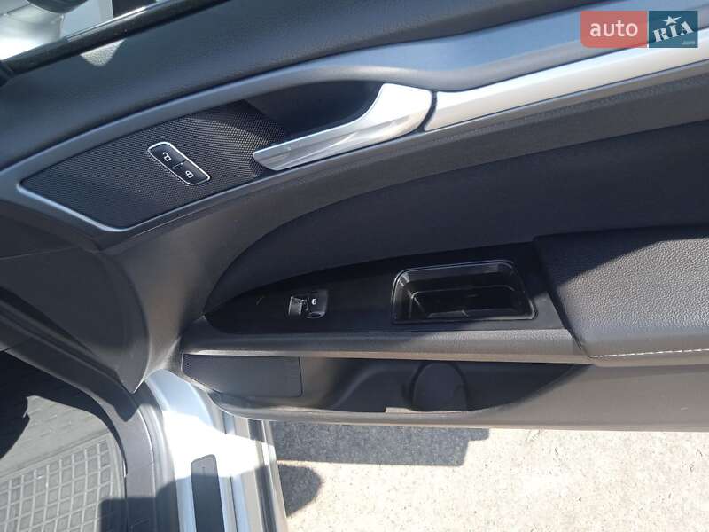Седан Ford Fusion 2014 в Харькове