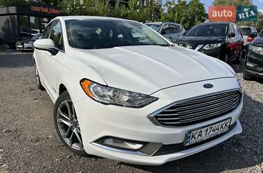 Седан Ford Fusion 2017 в 