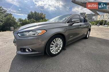 Седан Ford Fusion 2013 в Кривому Розі