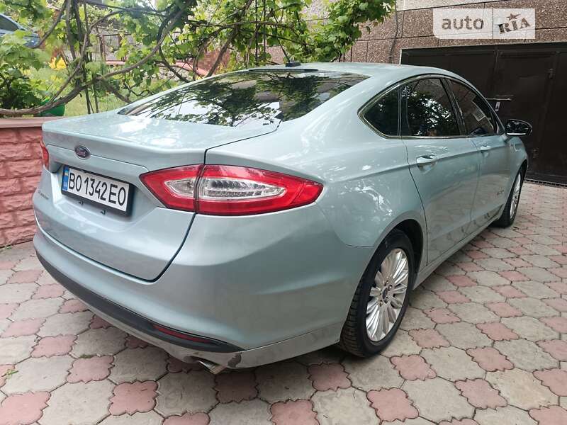 Седан Ford Fusion 2013 в Тернополе