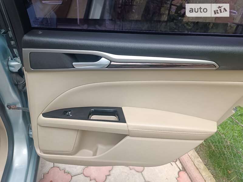 Седан Ford Fusion 2013 в Тернополе