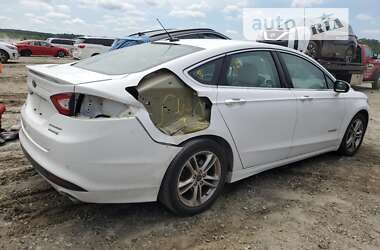 Седан Ford Fusion 2015 в 
