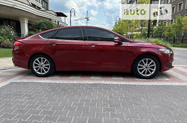 Седан Ford Fusion 2016 в 