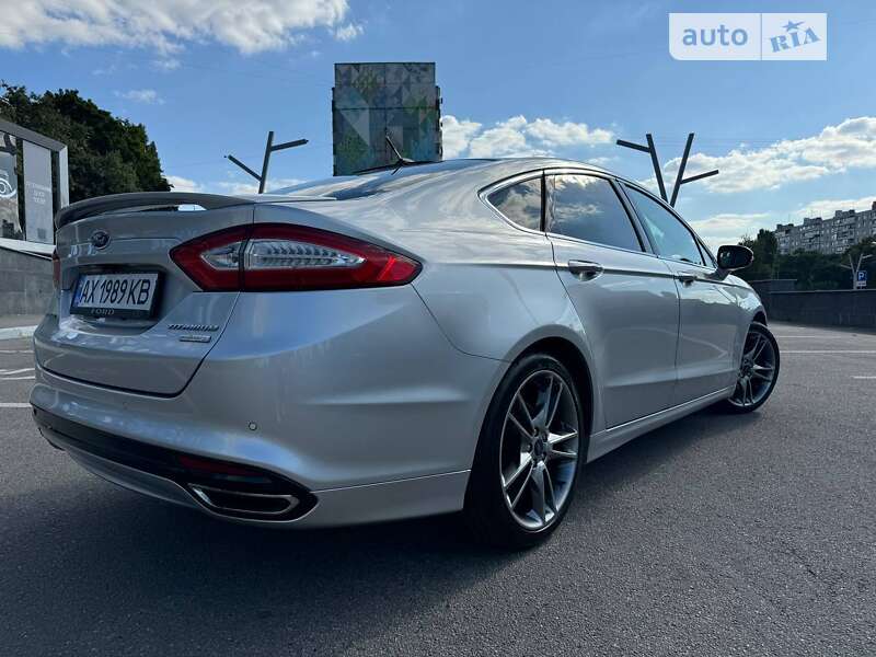 Седан Ford Fusion 2015 в Харкові