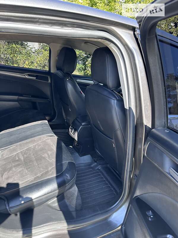 Седан Ford Fusion 2016 в Києві