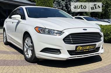 Седан Ford Fusion 2015 в Львове