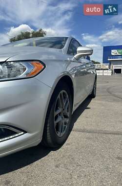 Седан Ford Fusion 2015 в Днепре