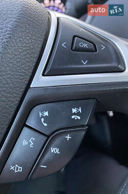 Седан Ford Fusion 2014 в 
