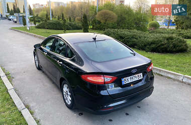 Седан Ford Fusion 2014 в 